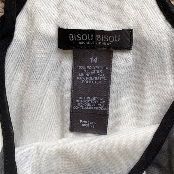 bisou bisou, black & white chevron maxi dress - Picture 4 of 6